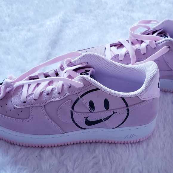 New Youth Or Womens equivalent size 8.5 Nike AF1 - Picture 3 of 8